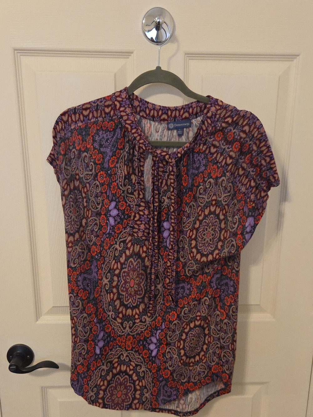 Democracy Purple Orange Patterned Tie-Neck Cap Sleeve Blouse
